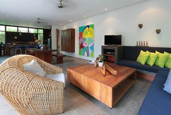 Pulau Boutique Villa *